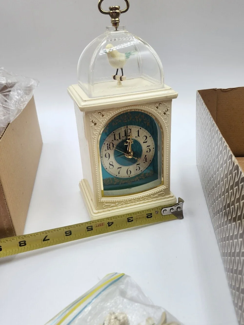 Vintage-Style Cream Bird Clock Home Wall Decor